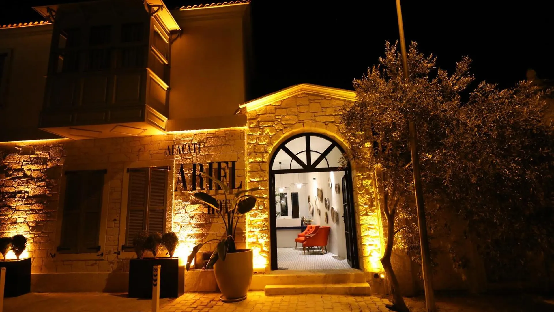 Ariel Plus Alacati Cesme